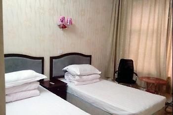 Songxian Muzhaling Junyuelou Hotel Nanyang  Exteriör bild
